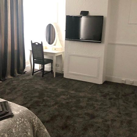 로치퍼드 Ac Lounge 125 아파트 외부 사진